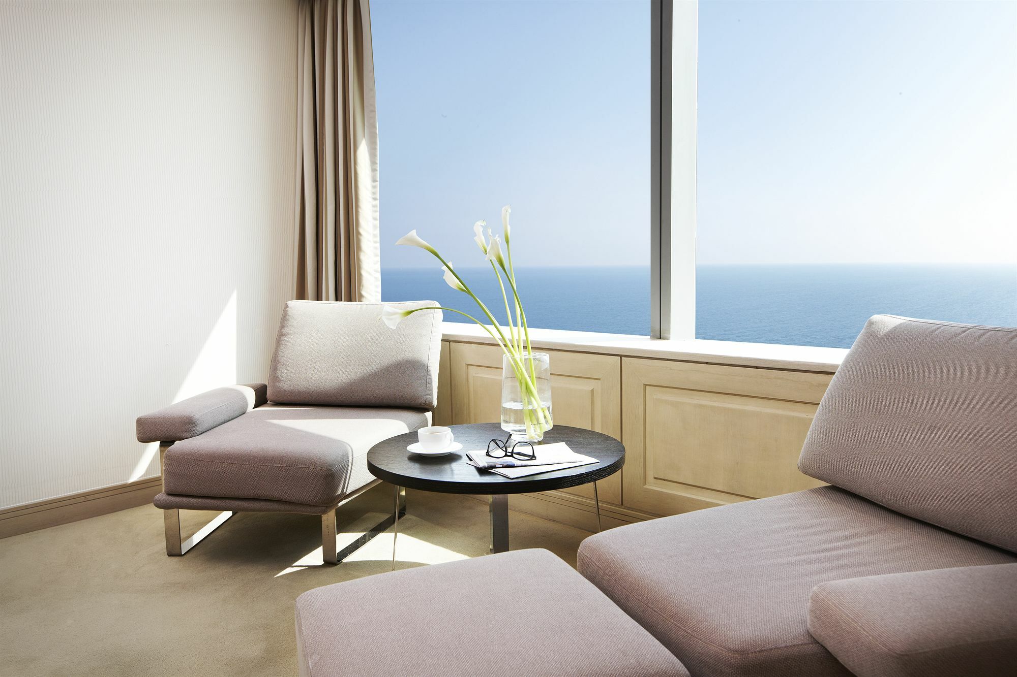 Haeundae Grand Hotel Ciudad Metropolitana de Ciudad Metropolitana de Busan Exterior foto A room at the hotel