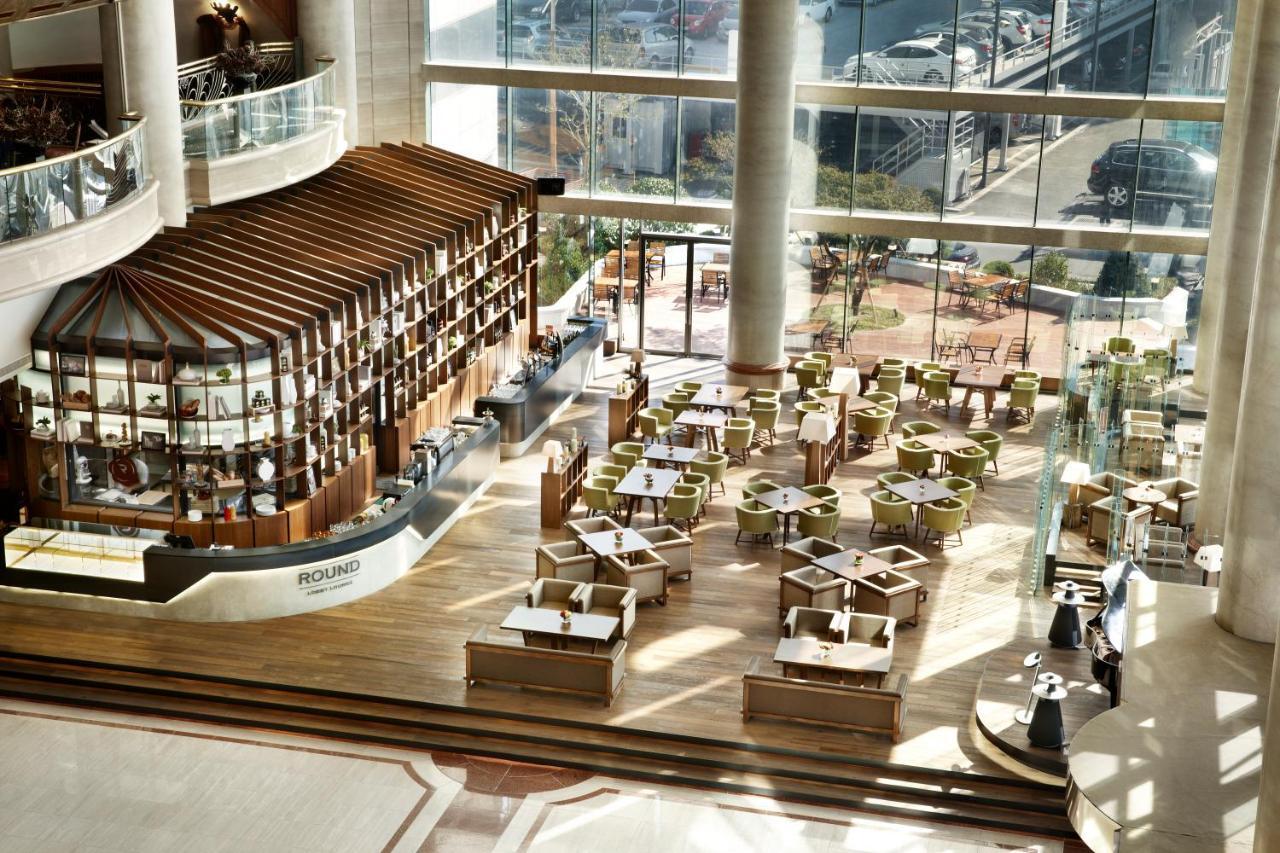 Haeundae Grand Hotel Ciudad Metropolitana de Ciudad Metropolitana de Busan Restaurante foto The lobby of the hotel